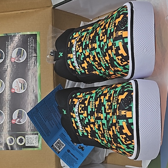 Minecraft Heeleys, Mens Size 12, New in Box - Picture 3 of 10